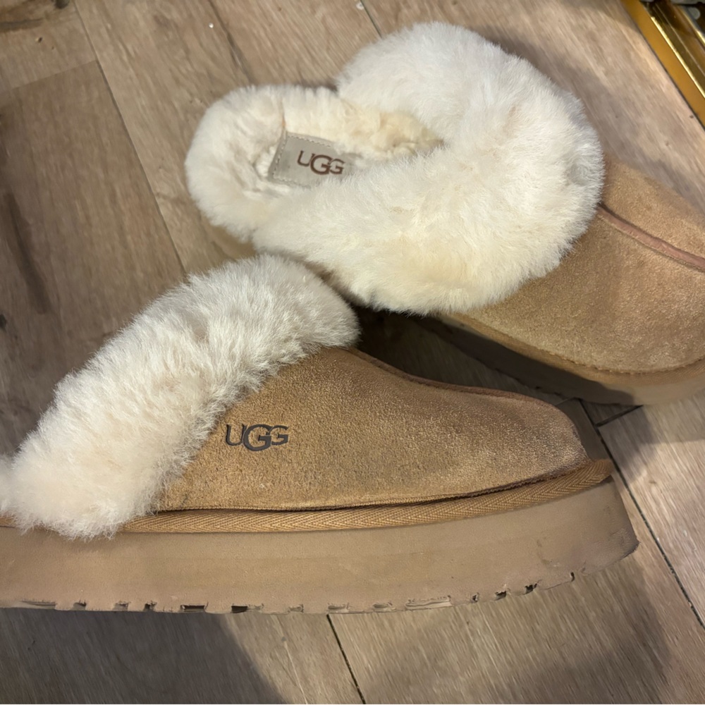 Disquette Suede Fur Platform Slippers